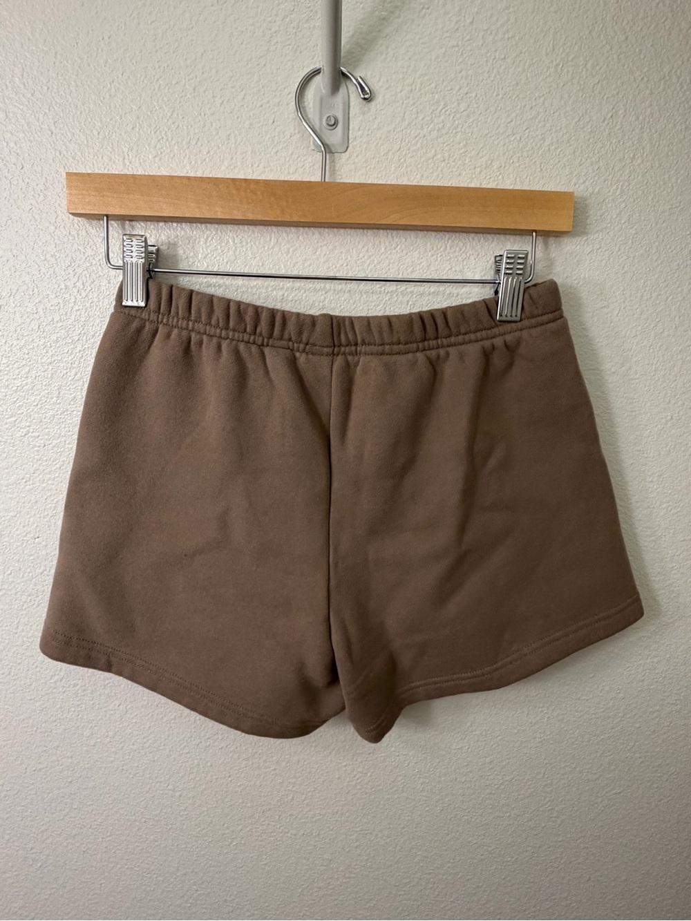 Aritzia Cozy Sweatfleece Short - Picture 3 of 7
